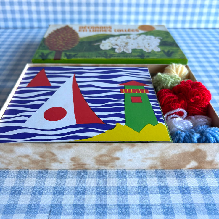 Jeu Décorons en laines collées